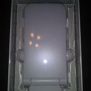 NEW Phone Stand WHITE-Vivitar